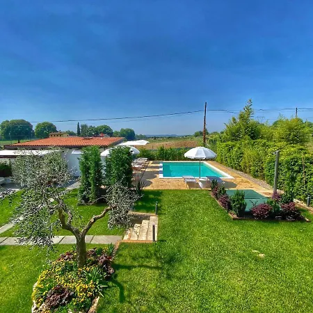 Mincio Relais לינה וארוחת בוקר 4*