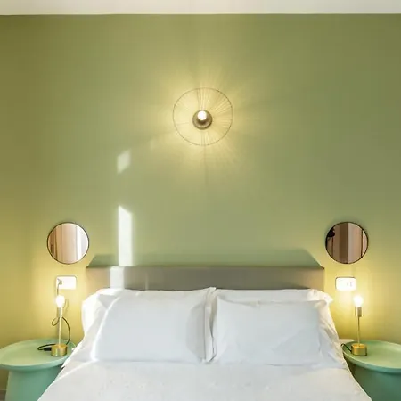 Oda ve Kahvaltı Mincio Relais & Pool Castelnuovo del Garda